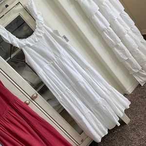 Old Navy White Maxi dress NWT